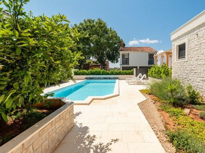 Apartment Studio Apartment Varos with shared pool - Outdoor photo 17