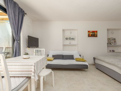 Apartment Studio Apartment Varos with shared pool - Features photo 30