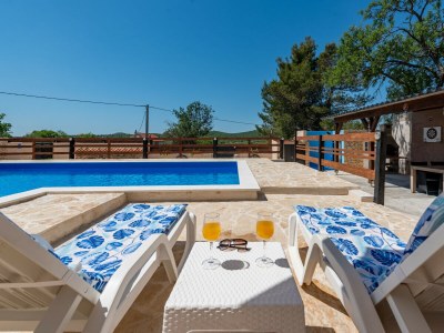 Holiday house Holiday Home Burgija - Outdoor photo 9