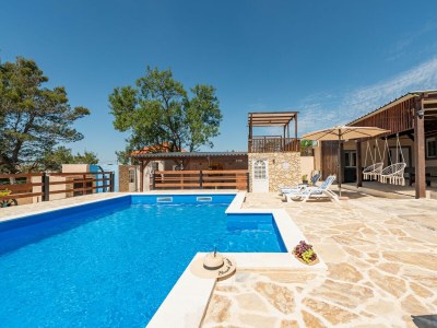 Holiday house Holiday Home Burgija - Outdoor photo 12