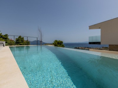 Villa Beachfront villa Luce with seaview and pool - Outdoor photo 8