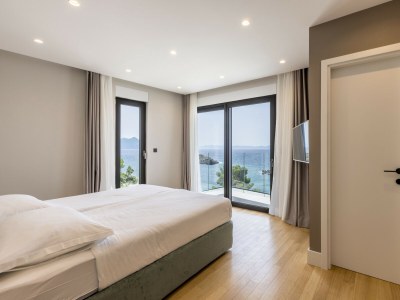 Villa Beachfront villa Luce with seaview and pool - Features photo 50