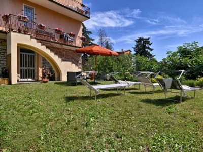 Apartment Appartamento Il Girasole - Environment photo 24