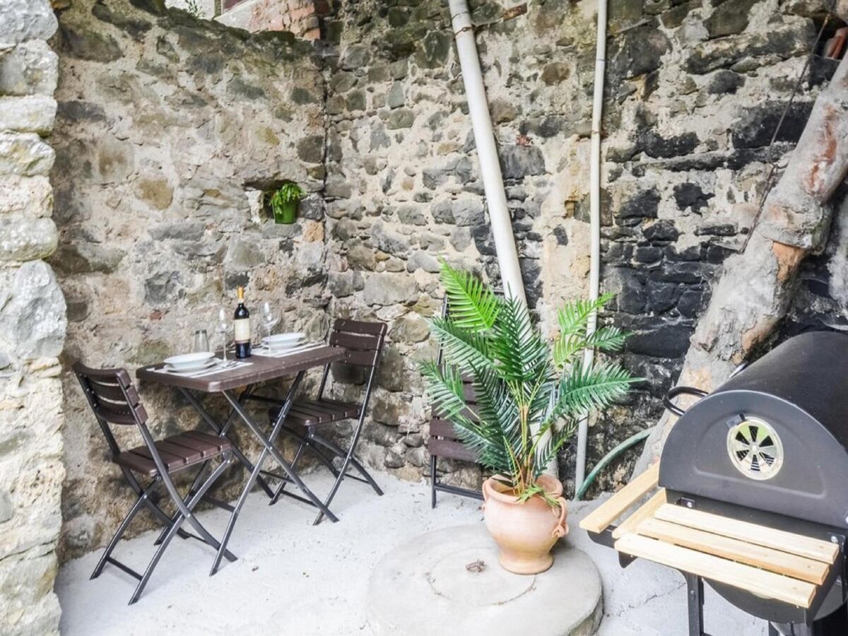 Holiday house Ferienhaus Equi Terme nahe Karsthöhlen - Outdoor photo 2