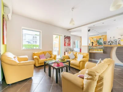 Villa Villa Steps from the Beach - Outdoor photo 37