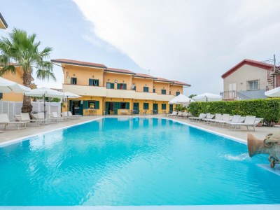 Villa Villa with Pool in Paestum in Paestum - Villa