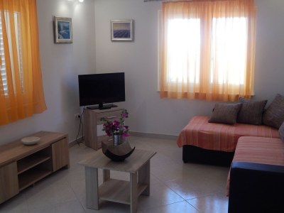 Apartment Apartments Mimose - Two Bedroom Apartment with Terrace and Sea View ( Lile) - Features photo 3