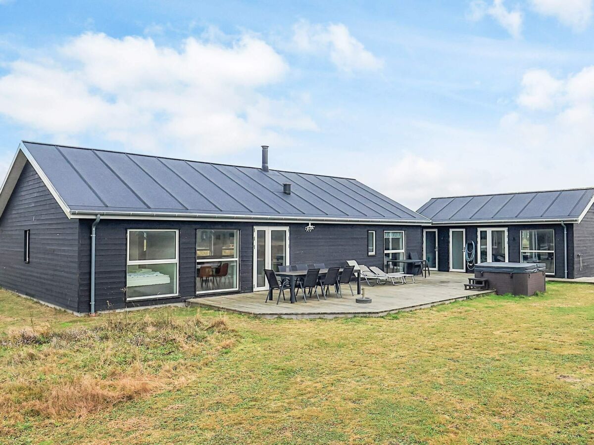 Holiday house 4 Sterne Ferienhaus in Løkken