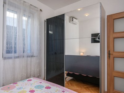 Apartment Apartment in Arbanija mit Sprudelbad - Features photo 13