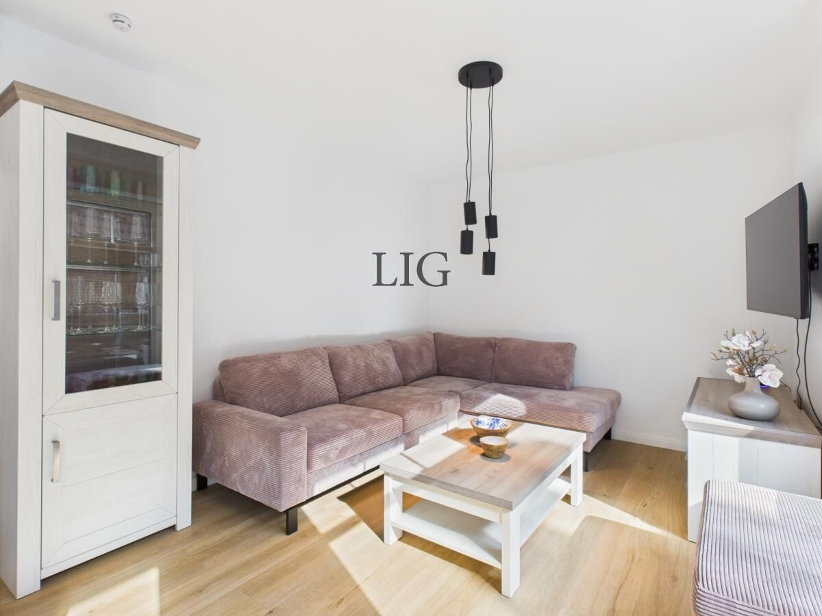 Holiday house No title