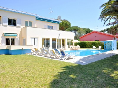 Villa Villa in Vilamoura mit Pool und Grill in Vilamoura - Villa