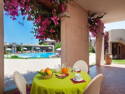 Apartment Küstenversteck mit Pool - Outdoor photo 9