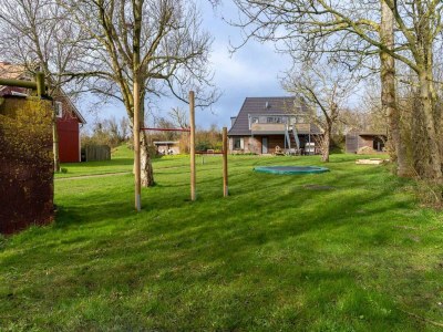 Apartment Ferienwohnung für 4 in Vollerwiek - Environment photo 19
