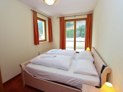 Chalet Chalet in Saalbach near Ski Lift - Features photo 20