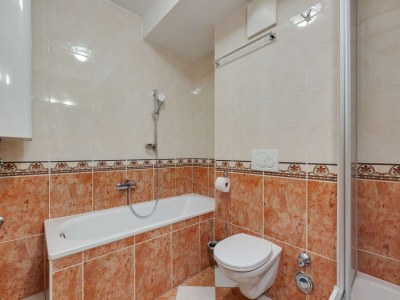 Chalet Chalet in Saalbach near Ski Lift - Features photo 13