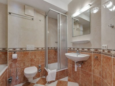 Chalet Chalet in Saalbach near Ski Lift - Features photo 18