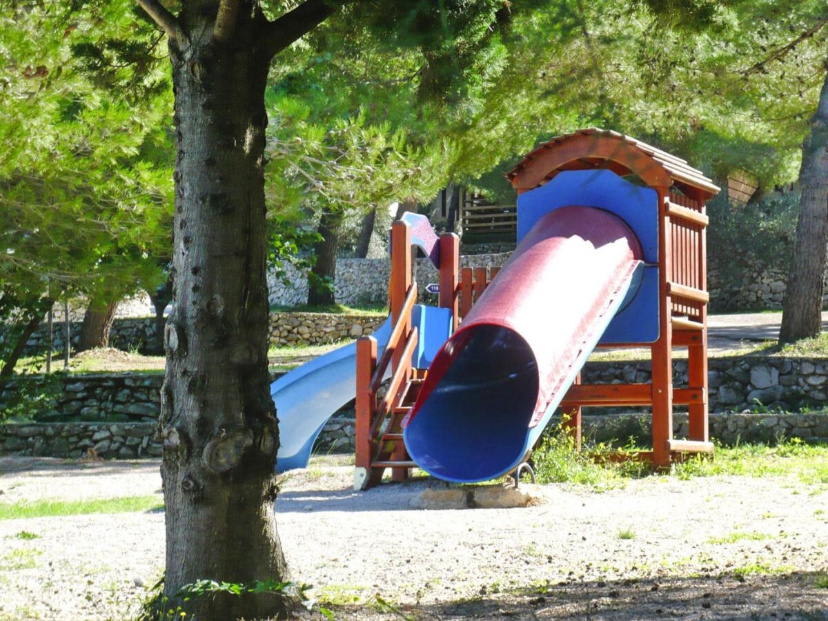 Holiday park Wohnung in Murter nahe Kornati-Nationalpark - Outdoor photo 2