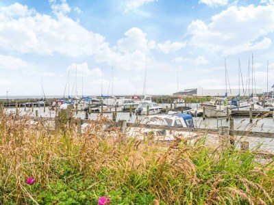 Holiday house Holiday apartment near town square - Outdoor photo 17