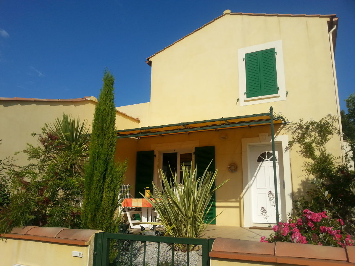 Holiday house Les Villas de la Garrigue in the district of Roquemer - Outdoor photo 2