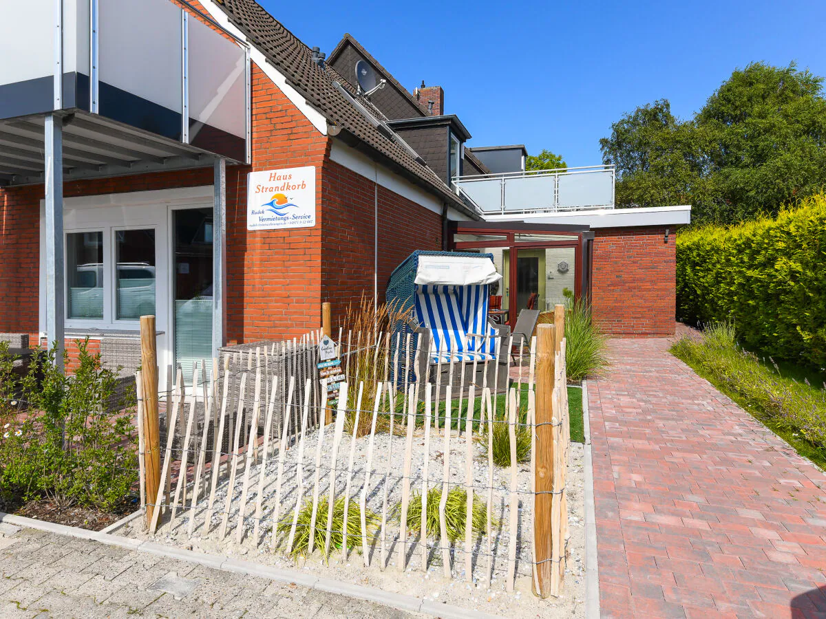 Holiday apartment Apartments Strandkorb 7 - Outdoor photo 2