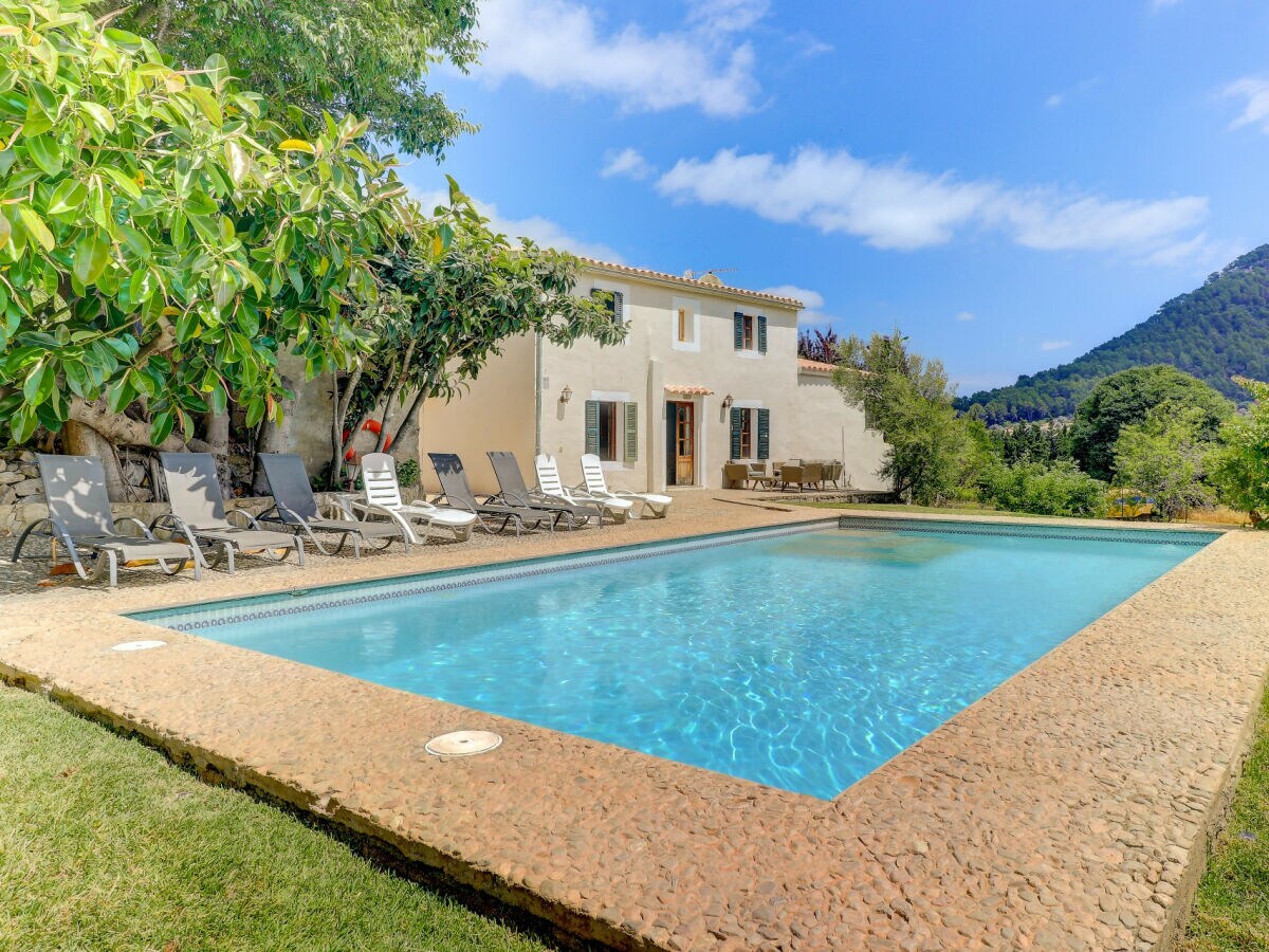 Villa Colonya: Casa Rústica en idílico entorno natural