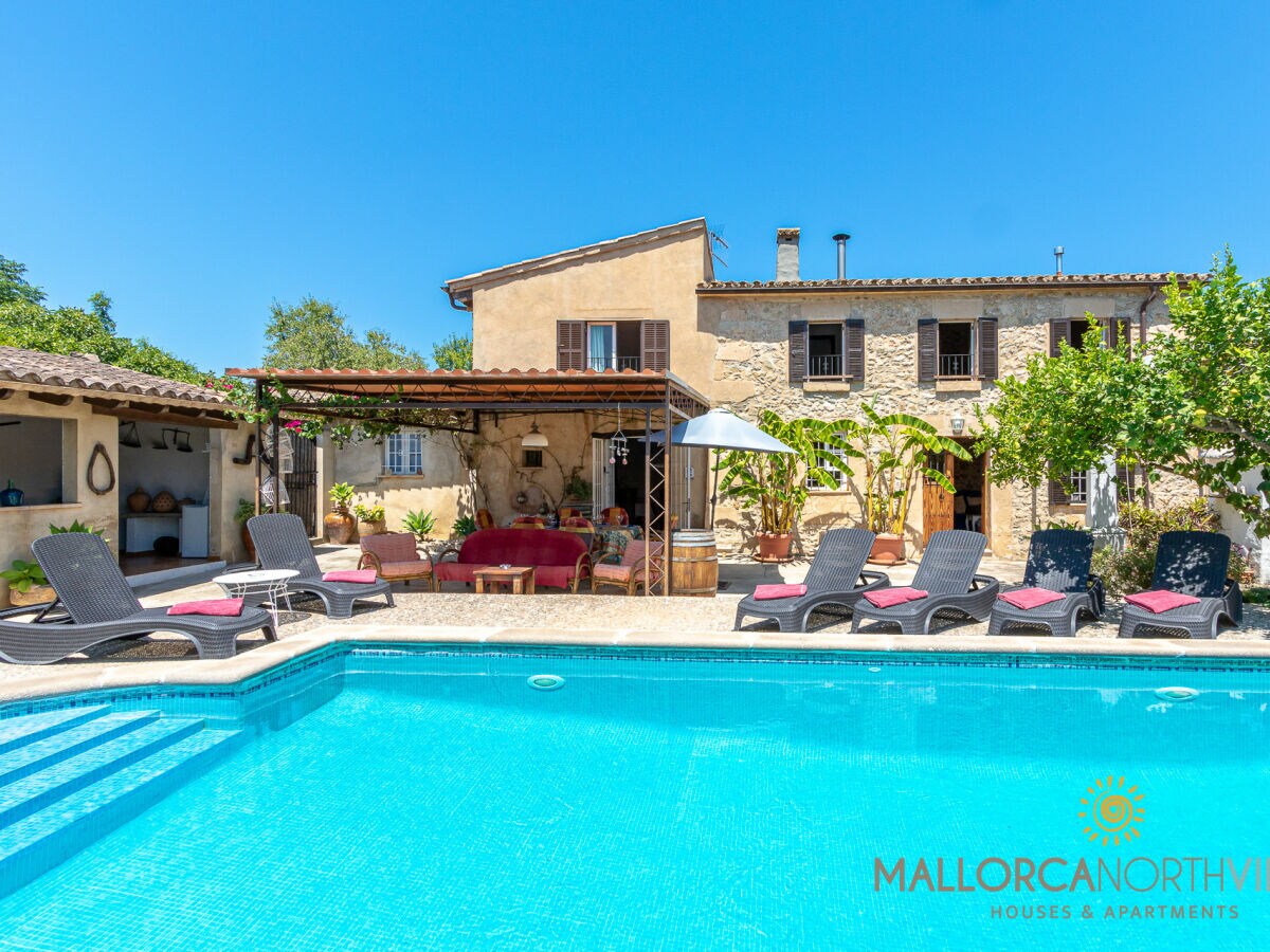 Villa Ca na Pereta: Encanto Tradicional con Piscina Priv