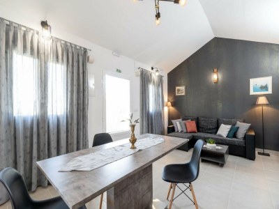 Holiday house Stone House Prapatna-Two Bedroom Holiday Home with Swimming Pool - Features photo 17