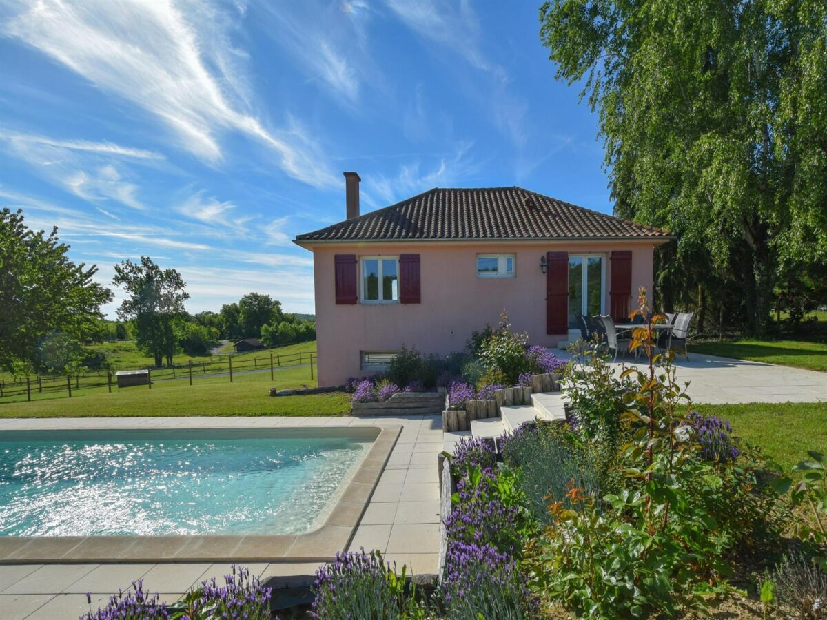 Holiday park Eleganter Domaine-Aufenthalt in der Dordogne - Outdoor photo 4