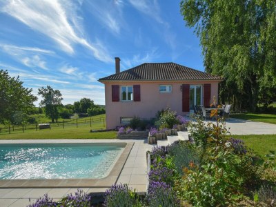 Holiday park Eleganter Domaine-Aufenthalt in der Dordogne - Outdoor photo 4