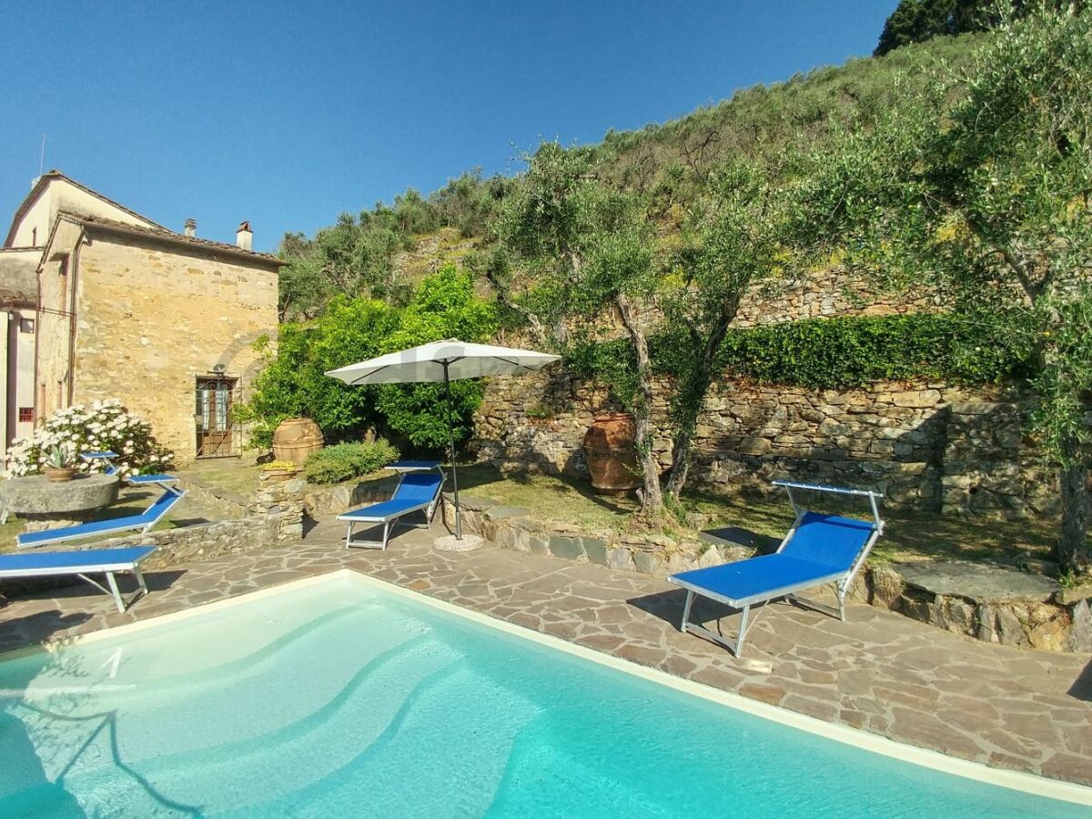 Holiday house Holiday house in Buti with pool (exclusive use) 1 - Outdoor photo 2