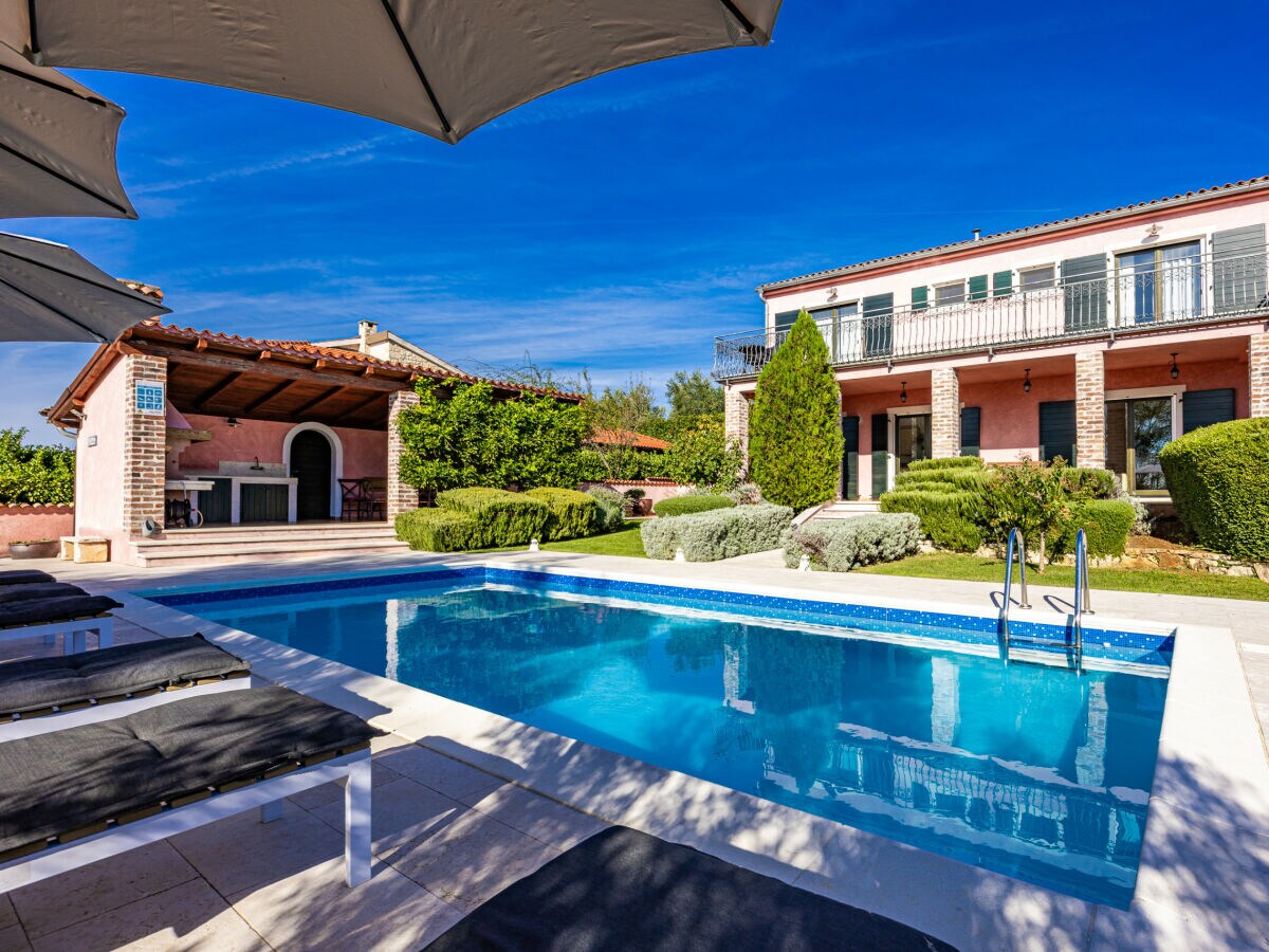 Villa Villa Maddalena with private pool in Tinjan, Istra