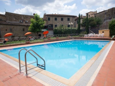 Apartment Holiday Home in Chianti with Pool & Garden - Outdoor photo 3
