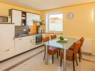 Holiday apartment Villa Europa - Wohnungen mit Kamin und gemeinsamen Pool - Features photo 12