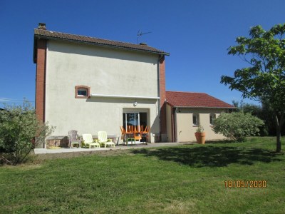 Holiday house Ferienhaus in Crux-la-Ville am See - Outdoor photo 10