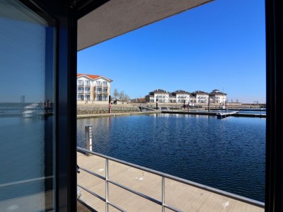 House boat Hausboot in Boltenhagen - Outdoor photo 2