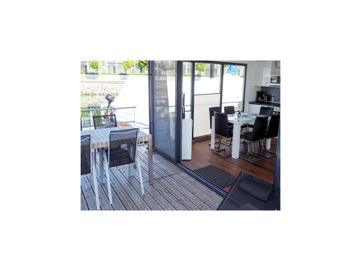 House boat Hausboot in Boltenhagen - Outdoor photo 5