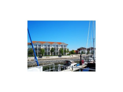 House boat Hausboot in Boltenhagen - Outdoor photo 6