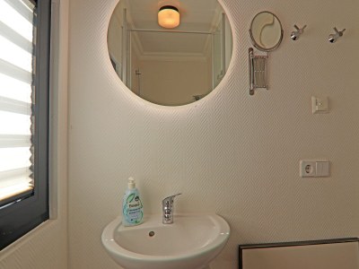 House boat Hausboot in Boltenhagen - Features photo 15