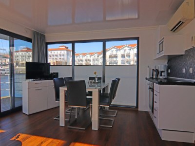 House boat Hausboot in Boltenhagen - Features photo 30