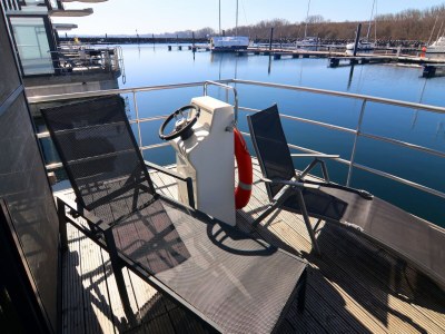 House boat Hausboot in Boltenhagen - Outdoor photo 2