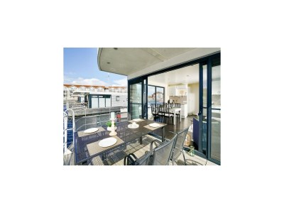 House boat Hausboot in Boltenhagen - Outdoor photo 5