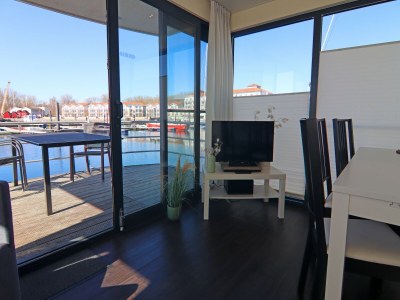 House boat Hausboot in Boltenhagen - Features photo 26