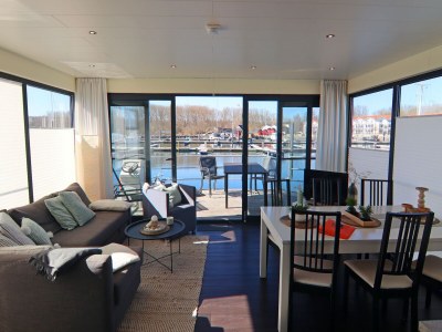 House boat Hausboot in Boltenhagen - Features photo 28