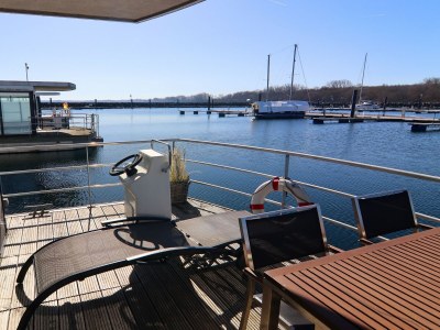 House boat Hausboot in Boltenhagen - Outdoor photo 3