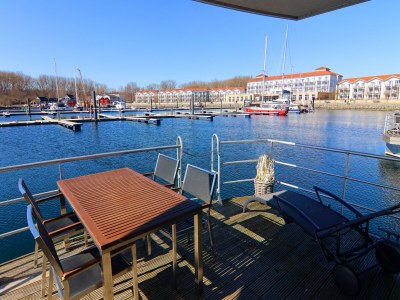 House boat Hausboot in Boltenhagen - Outdoor photo 8