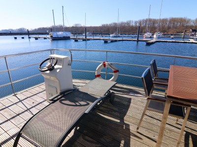 House boat Hausboot in Boltenhagen - Outdoor photo 11