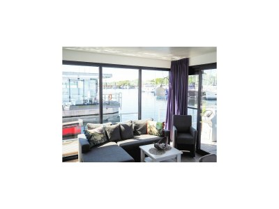 House boat Hausboot in Boltenhagen - Features photo 6