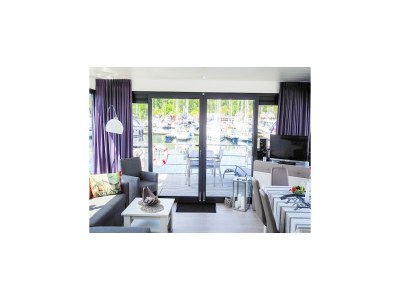 House boat Hausboot in Boltenhagen - Features photo 8