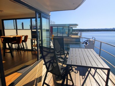 House boat Hausboot in Boltenhagen in Mecklenburg Coast - House boat