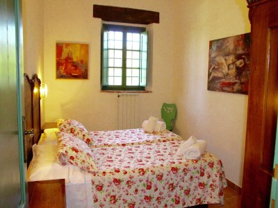Farmhouse Apartment in Guasticce mit Gemeinschaftspool - Features photo 19